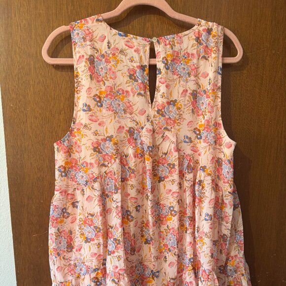 sleeveless blouse - Picture 3 of 3